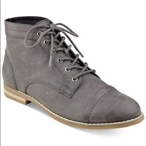 Indigo rd size 8 Harts Lace-Up Oxford Booties